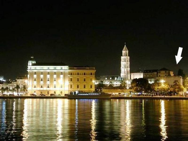 Old Square Apartman