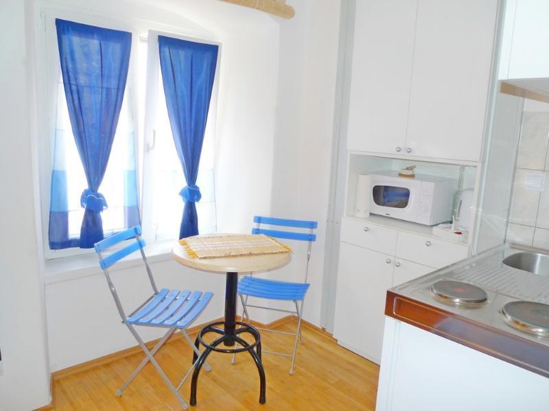 Old Square Apartman